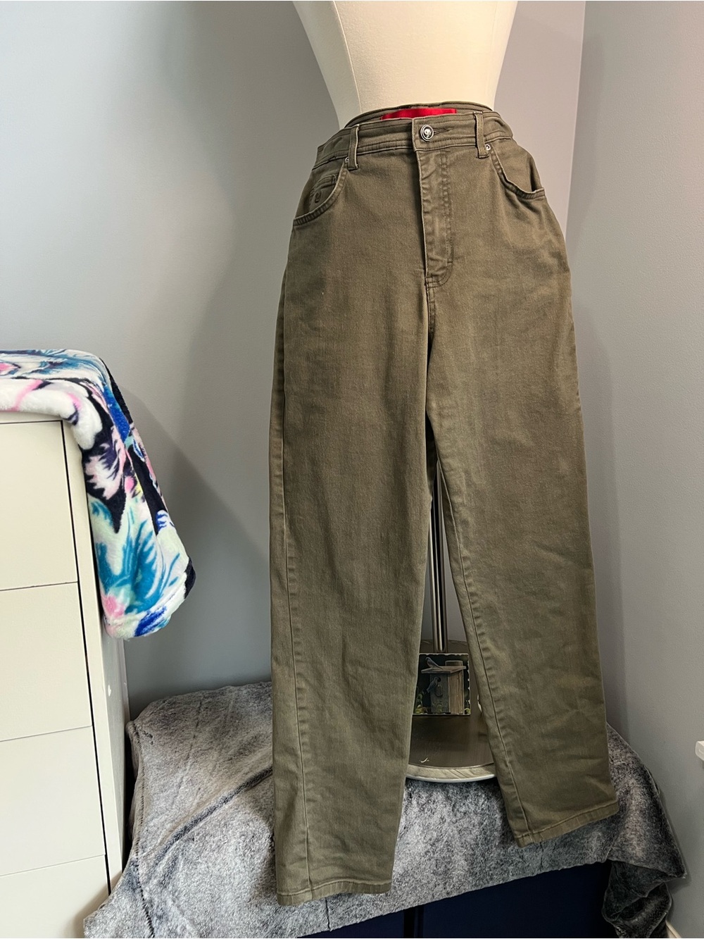 Gloria Vanderbilt Size 10 Green Straight Leg Jeans 5 Pocket Design